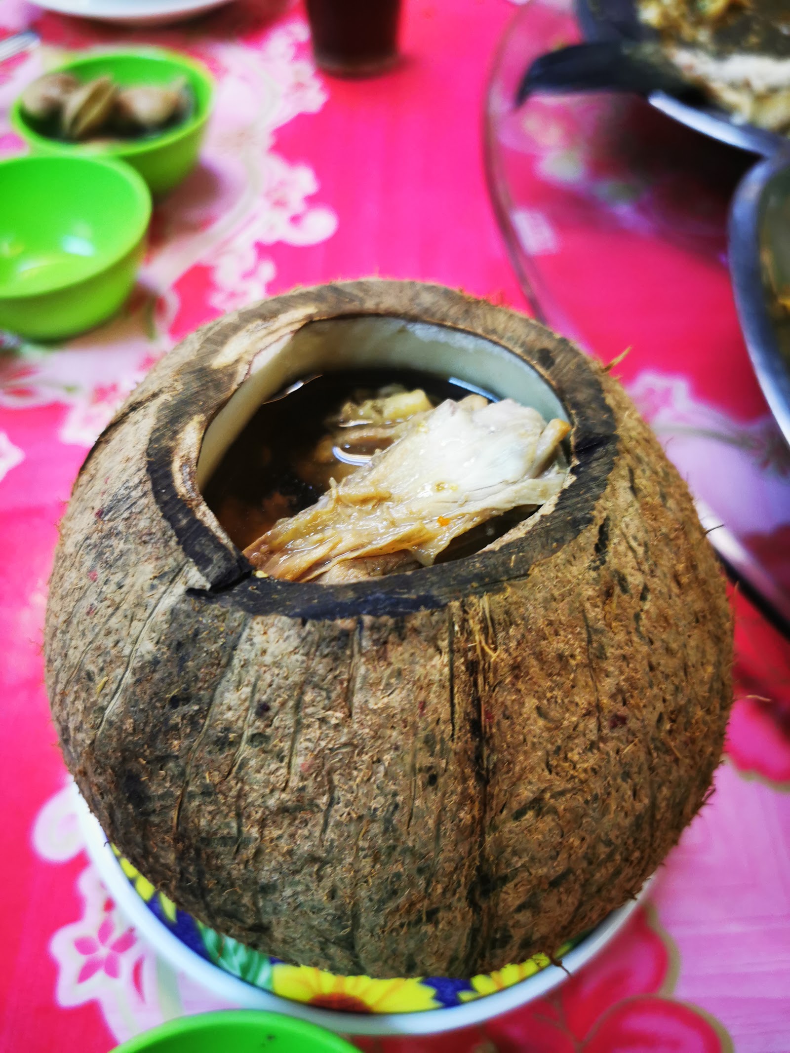 椰子鸡 COCONUT CHICKEN